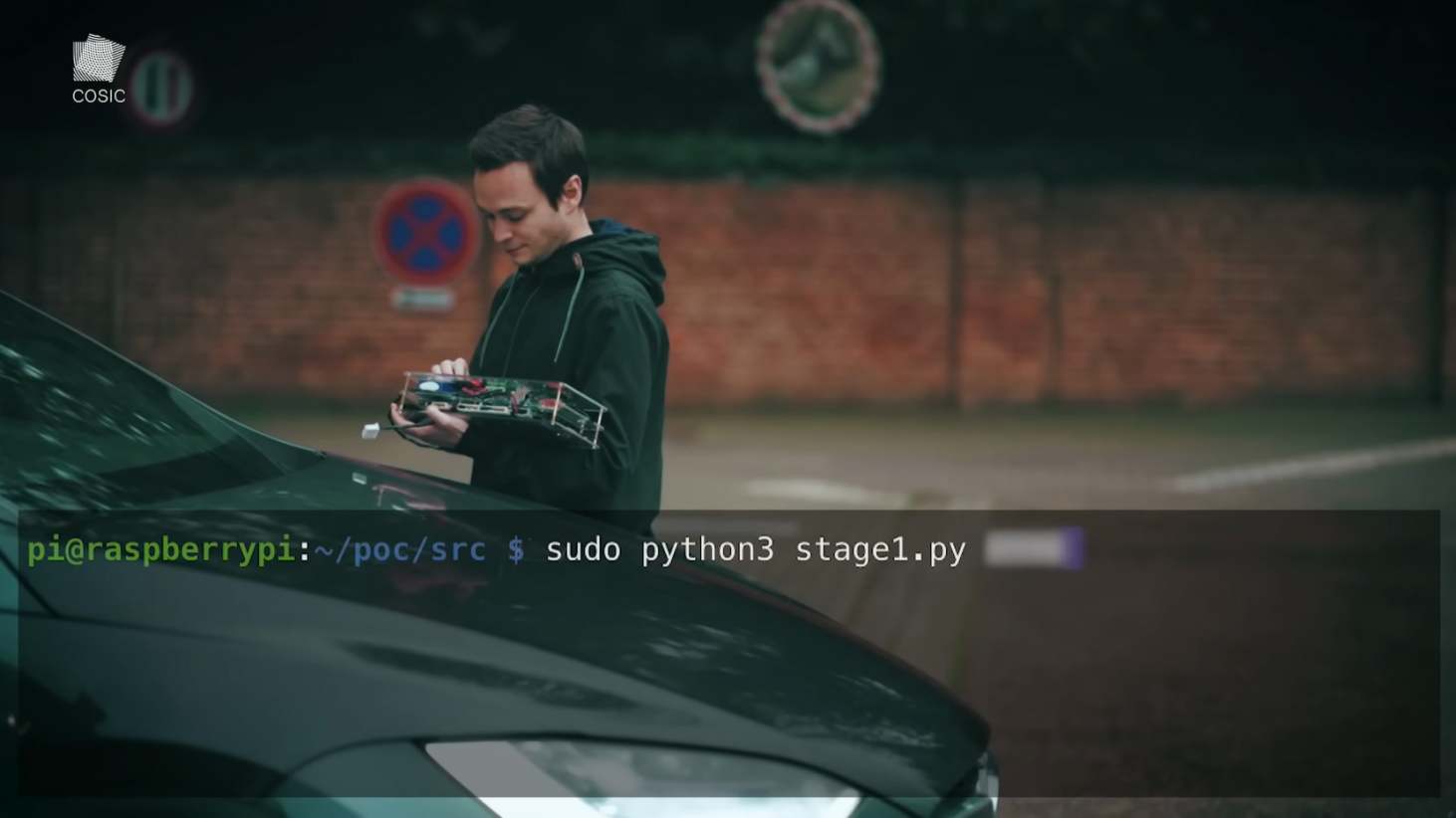 Video van het kraken van de Tesla-sleutel